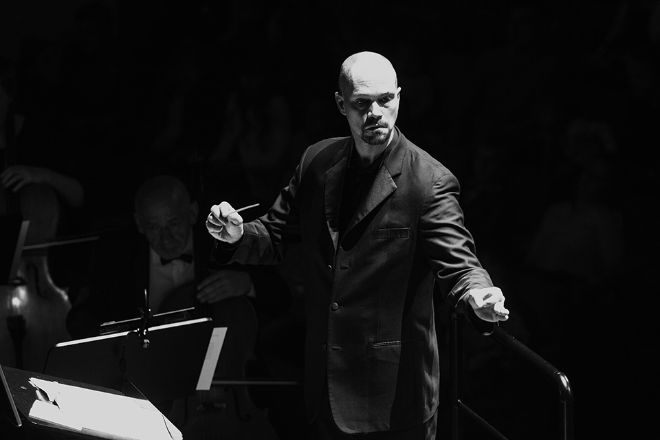 Timothy Henty: from conductor to film director